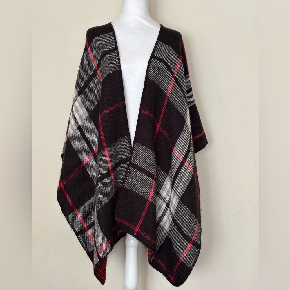 Balance Collection Houndstooth Knit Wrap